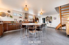 Maison moderne proche de la plage