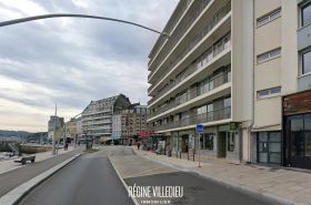 Une place de parking en centre ville