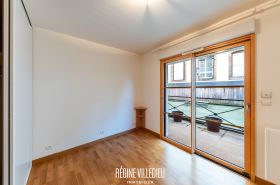 Grand appartement de standing avec vue sur le port