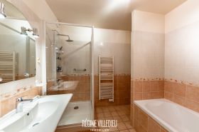 Grand appartement de standing avec vue sur le port