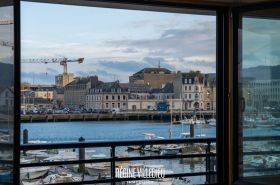 Grand appartement de standing avec vue sur le port
