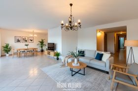 Grand appartement de standing avec vue sur le port