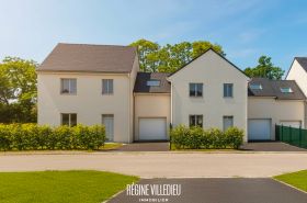 Maison avec jardin et garage