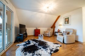 Villa avec piscine et jardin