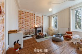 Maison de ville rénovée avec jardin proche du centre