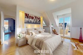 Villa avec piscine et jardin