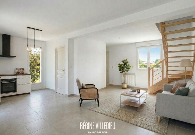 Maison avec jardin et garage