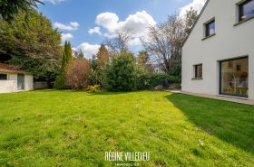 Maison avec autonomie de plain-pied et jardin