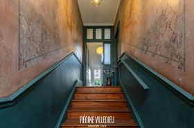 Maison de ville rénovée avec jardin proche du centre