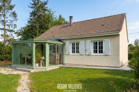 Maison avec jardin et garage