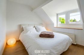 Maison avec jardin sur les hauteurs