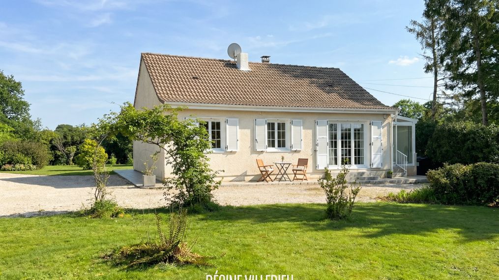 Maison avec jardin et garage