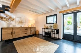 Maison avec jardin sur les hauteurs