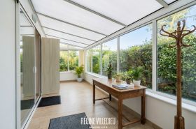 Maison avec jardin et garage