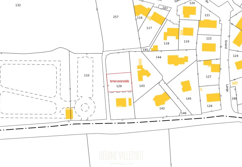 Terrain constructible proche de la mer
