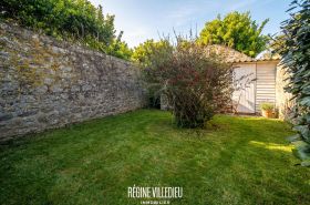 Maison de pêcheur sur le port de Barfleur
