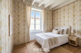 Maison en pierre à rénover Tonneville