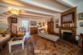Maison de pêcheur sur le port de Barfleur