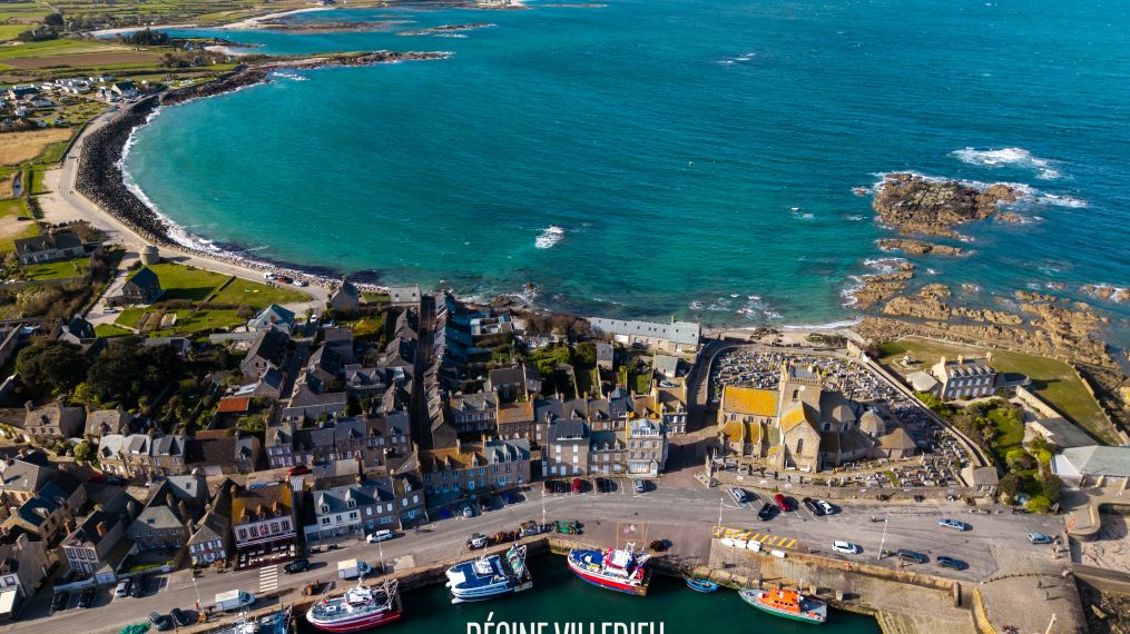 Maison de pêcheur sur le port de Barfleur