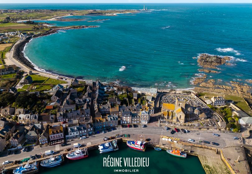 Maison de pêcheur sur le port de Barfleur