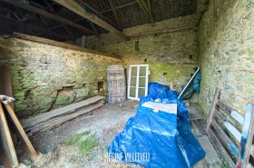 Maison en pierre à rénover Tonneville