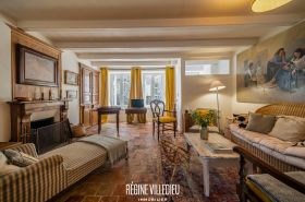 Maison de pêcheur sur le port de Barfleur