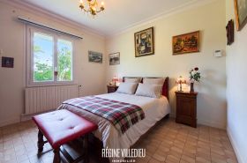 Maison familiale avec jardin et double garage