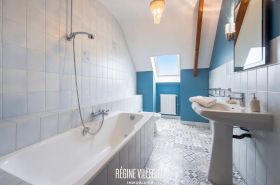 Maison familiale avec jardin et double garage