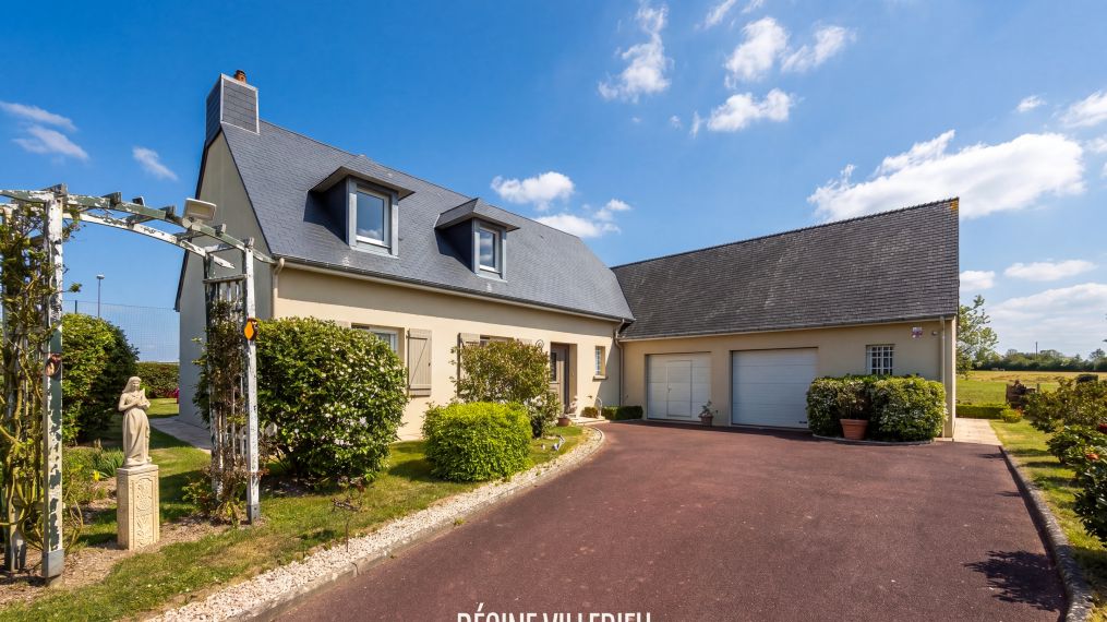 Maison familiale avec jardin et double garage