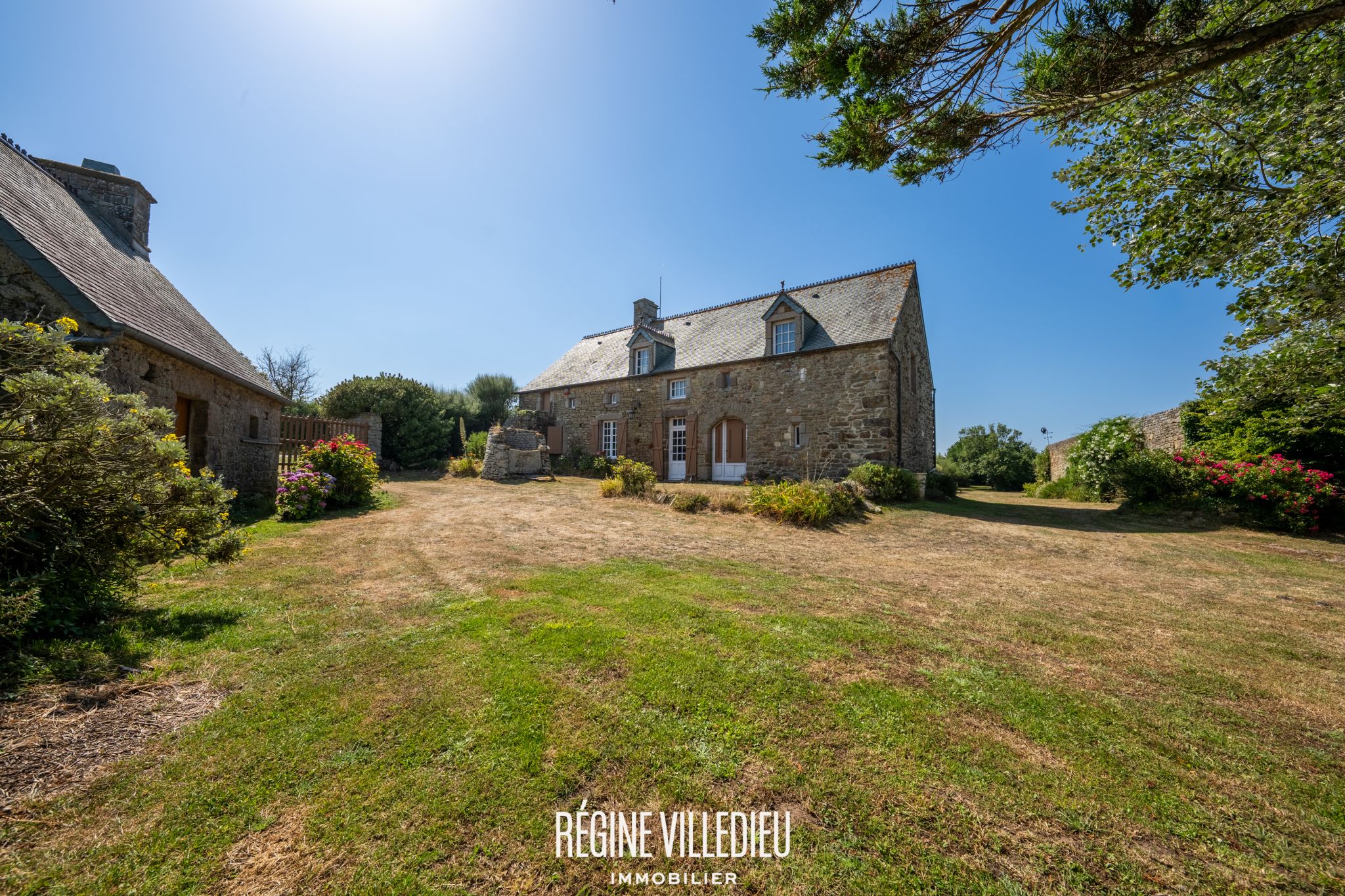 Propriété avec vue mer dans le Val de Saire