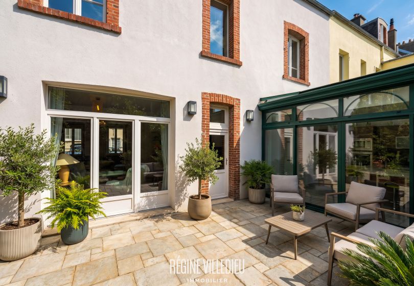 Grande maison bourgeoise au coeur du quartier Bucaille