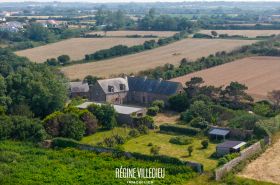 Propriété avec vue mer dans le Val de Saire