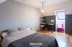 Maison avec garage et jardin