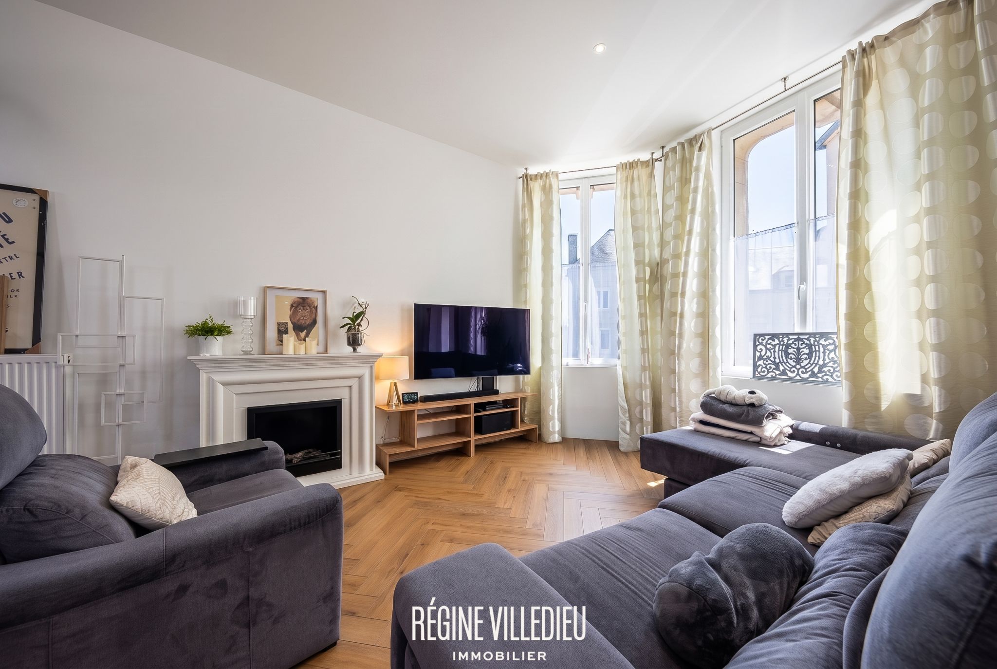 Grande maison bourgeoise rénovée avec jardin