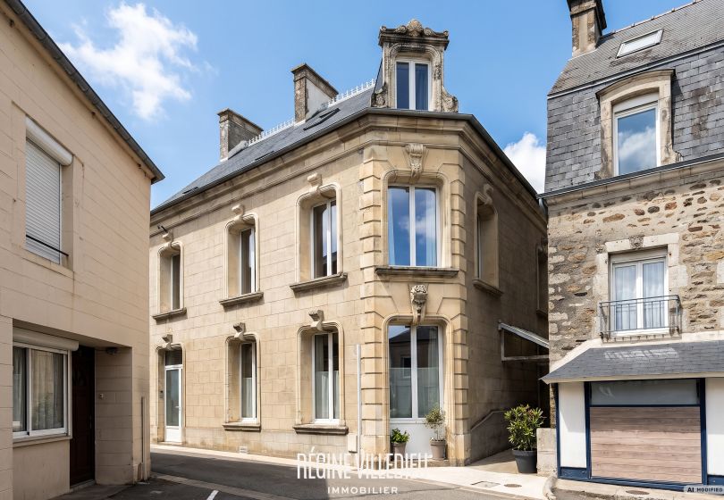 Grande maison bourgeoise rénovée avec jardin