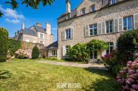 Hôtel particulier en centre-ville de Valognes