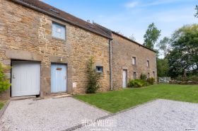Maison dans ancien corps de ferme