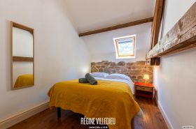 Maison dans ancien corps de ferme