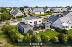 Grande maison avec garage à 5 minutes de Sciotot