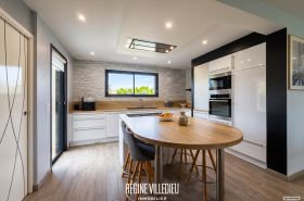 Grande maison avec garage à 5 minutes de Sciotot