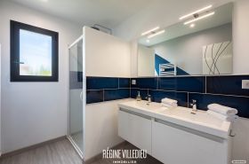 Grande maison avec garage à 5 minutes de Sciotot