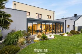 Grande maison avec garage à 5 minutes de Sciotot