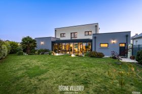 Grande maison avec garage à 5 minutes de Sciotot