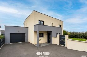 Grande maison avec garage à 5 minutes de Sciotot