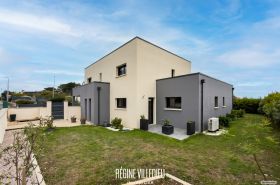 Grande maison avec garage à 5 minutes de Sciotot