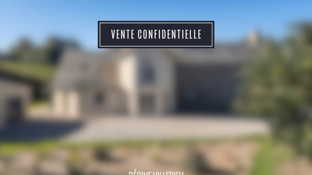 Grande longère en pierre entièrement rénovée