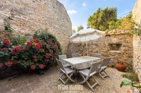 Maison de pêcheur avec terrasse proche du port de Barfleur